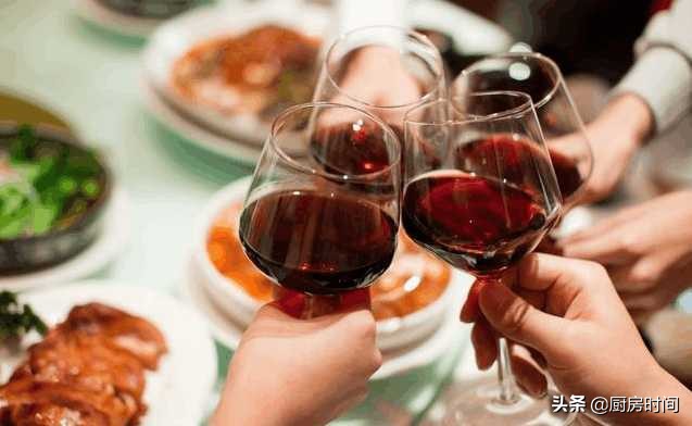 买红酒思路,一招读懂红酒的方法