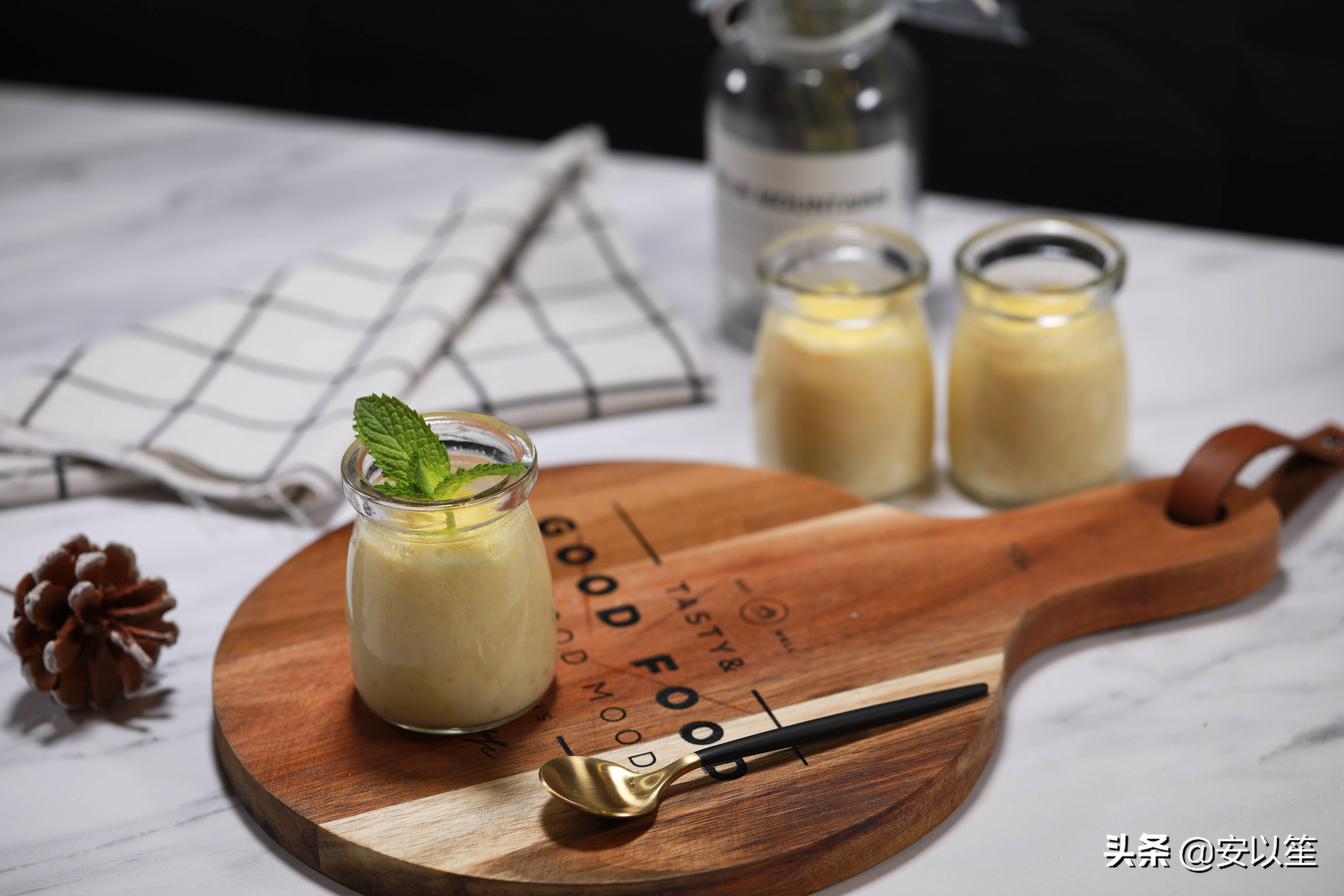 烤箱做鸡蛋牛奶布丁,用烤箱做牛奶布丁最简单的做法