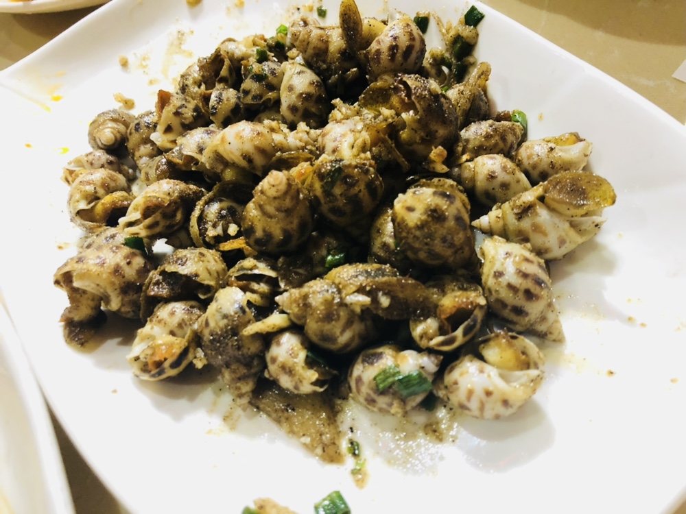 三亚火车头万人海鲜广场哪家好,三亚火车头万人海鲜广场攻略