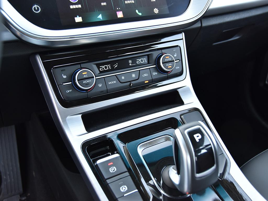 吉利pk合资车,吉利帝豪vs别克gl8