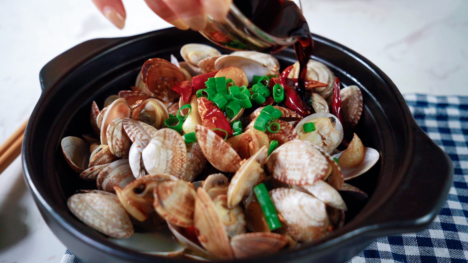 蒸烤一体机嵌入式推荐怎么选择,蒸烤一体机嵌入式柜子需注意什么