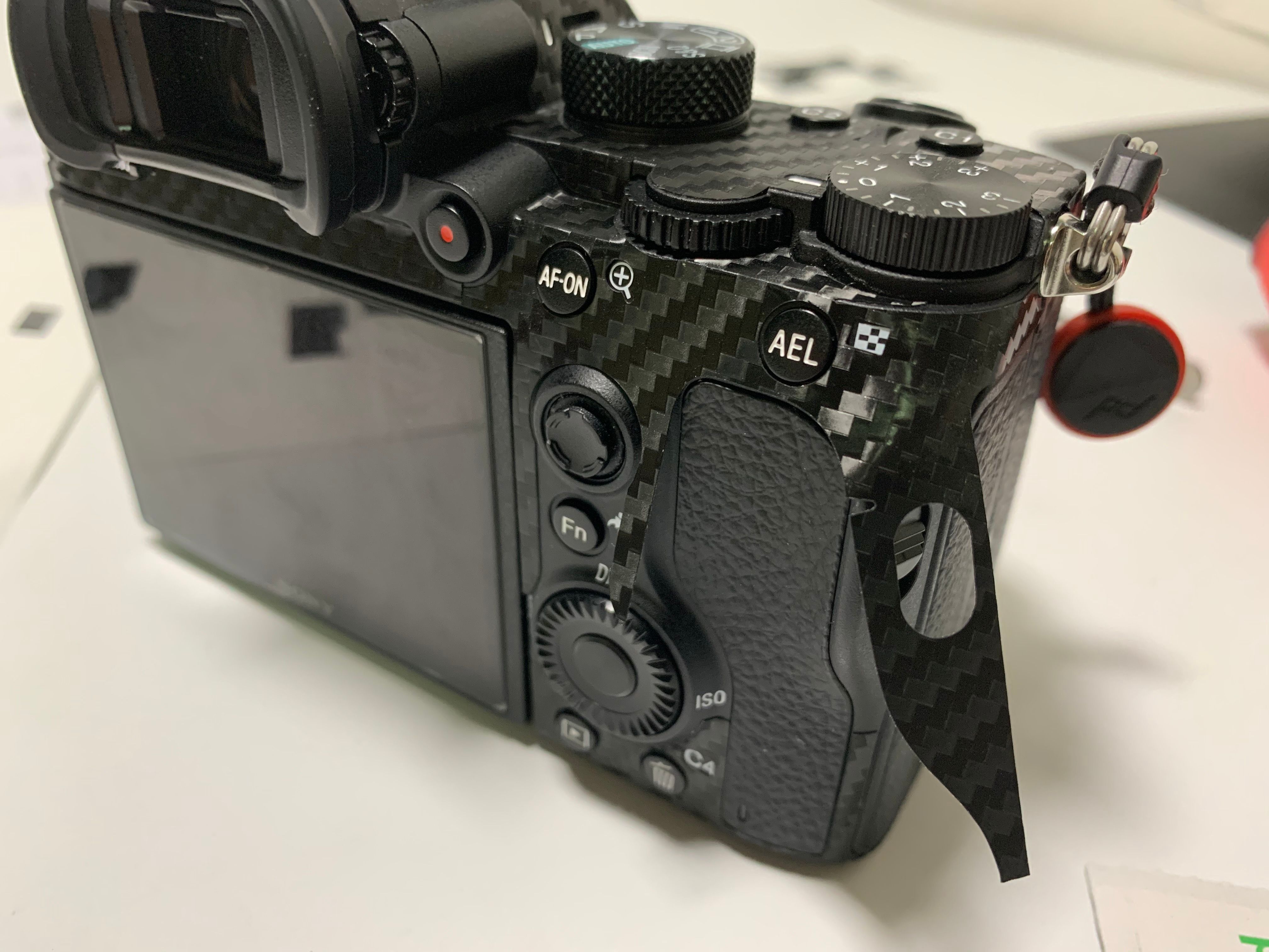 相机贴纸不留胶还牢固,相机3m的胶贴会留痕迹怎么清理