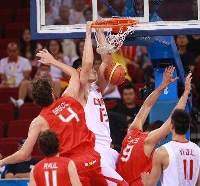 也是打进前八,08奥运男篮班子为什么受人尊敬?