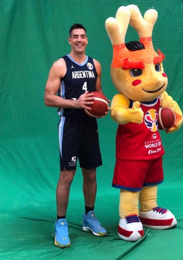 斯科拉安踏全部篮球鞋,斯科拉200块篮球鞋