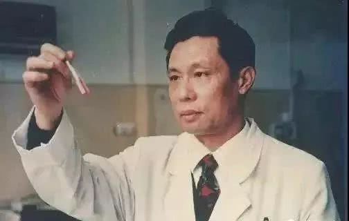 一名医生十年的蜕变,医学专家钟南山的贡献