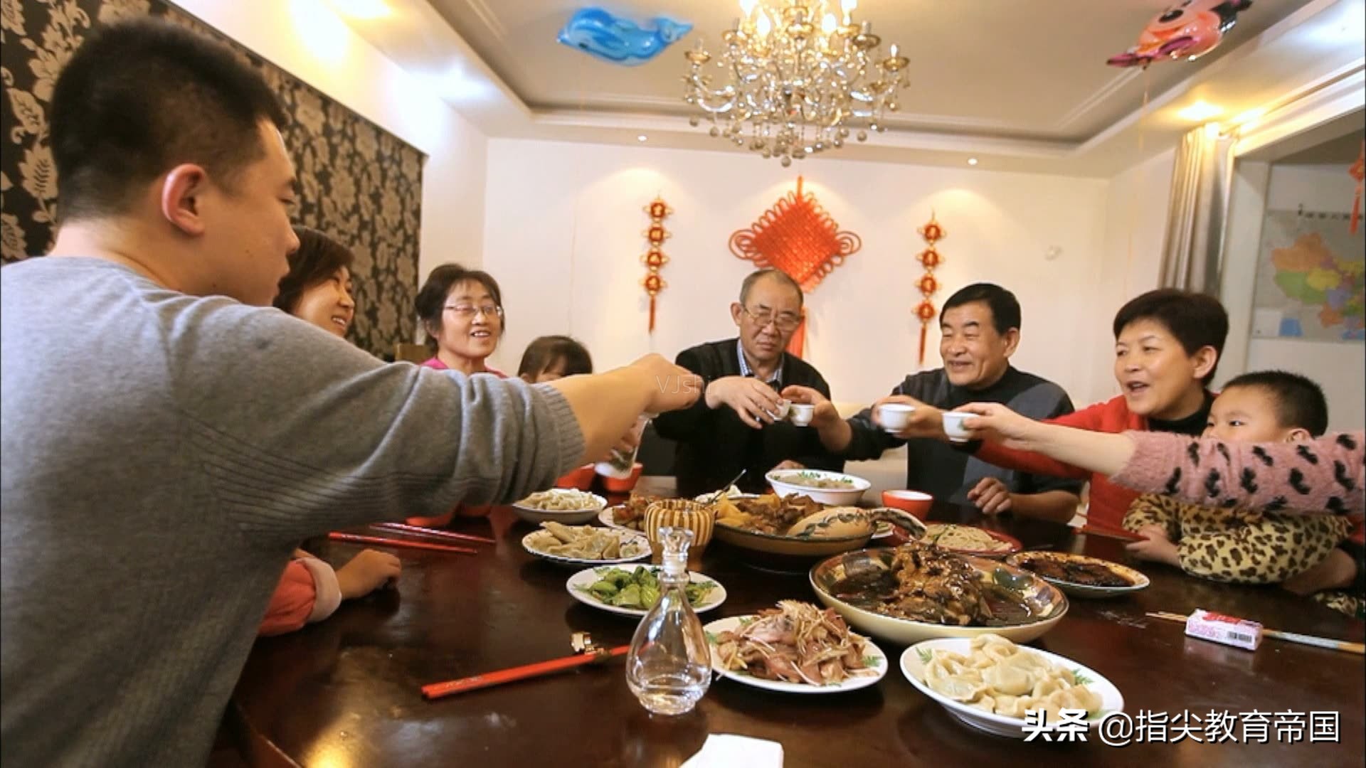 中秋节日记怎么写不少于300字,写假期期间中秋节是怎么过的作文