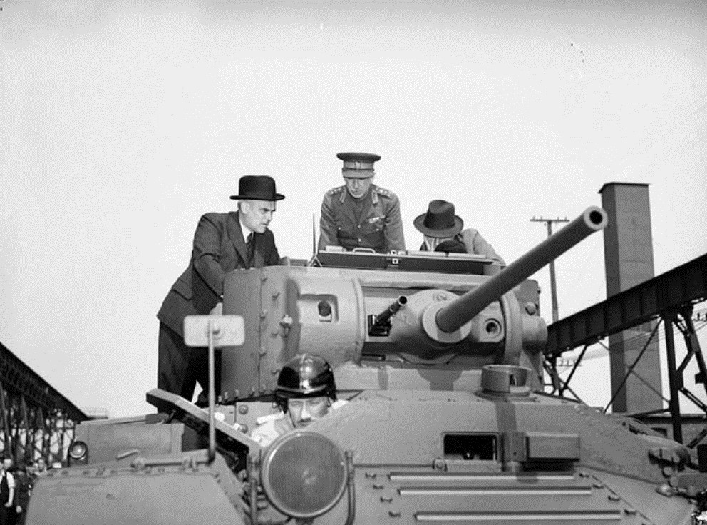 二战“瓦伦丁”轻型坦克:苏军眼里的好伙伴,皇家陆军受宠若惊