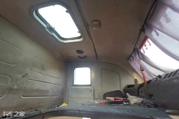 青岛解放jh6生活舱房车,史上最豪华的解放卡车