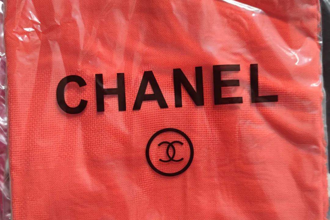 大牌专柜矿泉水,长白山矿泉水高端奢侈