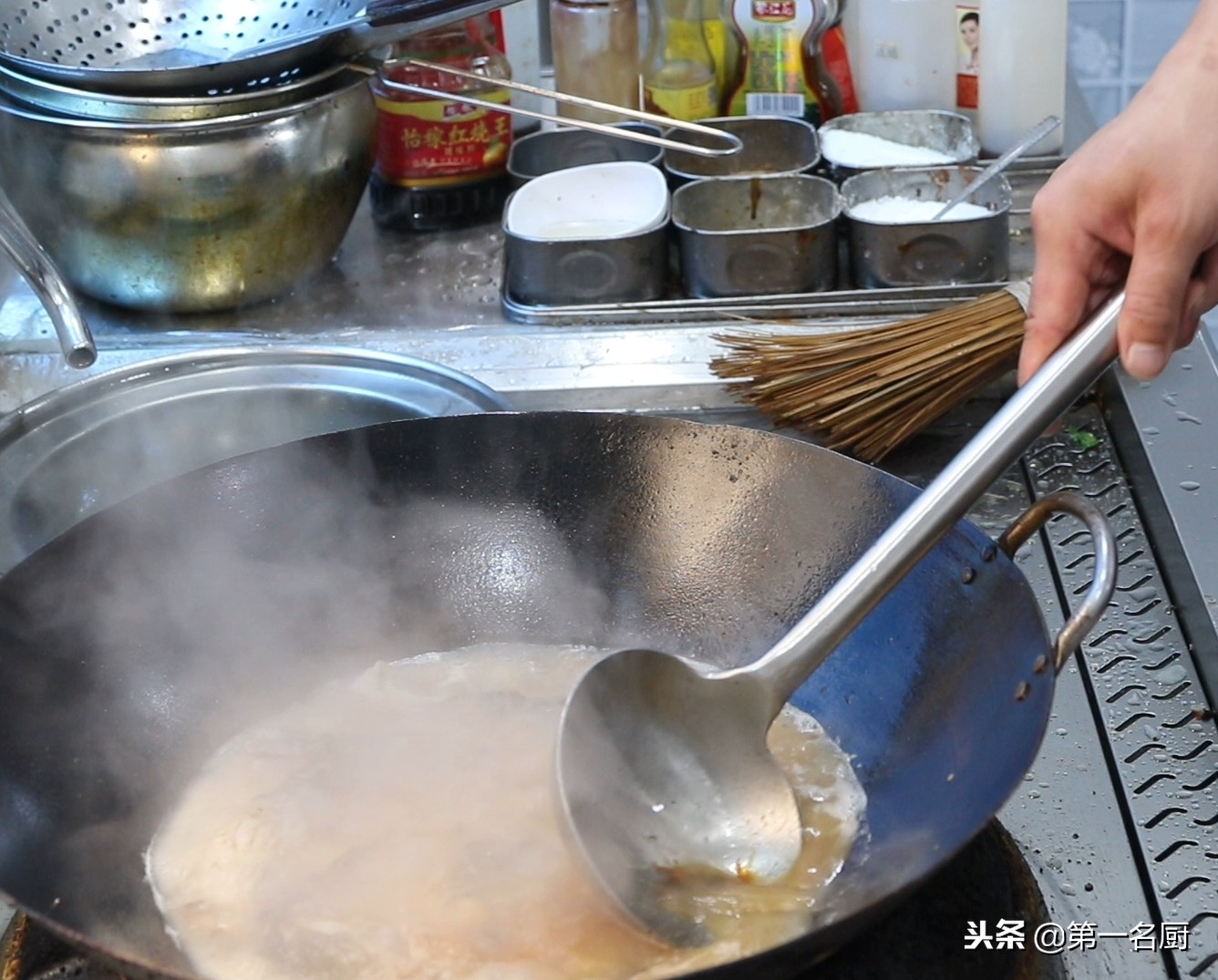 煎鲤鱼不粘锅不破皮的正确做法,煎焖鲤鱼的做法视频