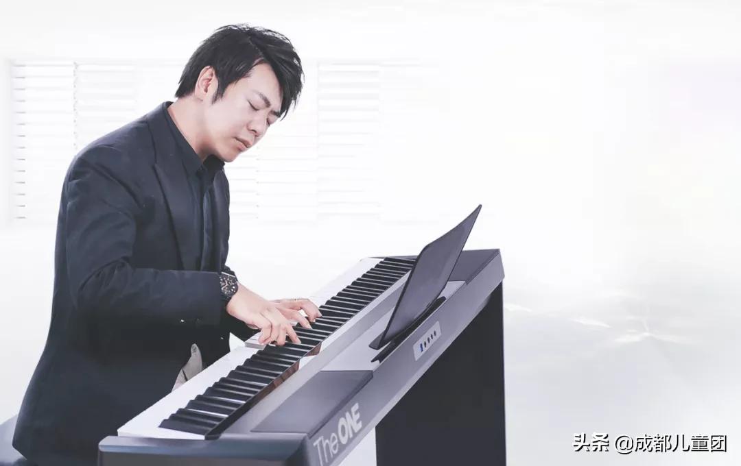 郎朗自用电钢琴,郎朗代言的练琴软件