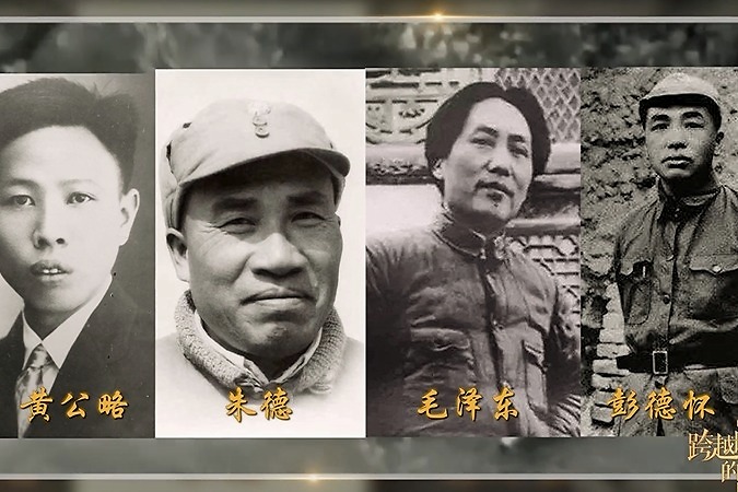 1953年，*德朱**与彭德怀下棋，*小平邓**观战不语，最终胜负如何？