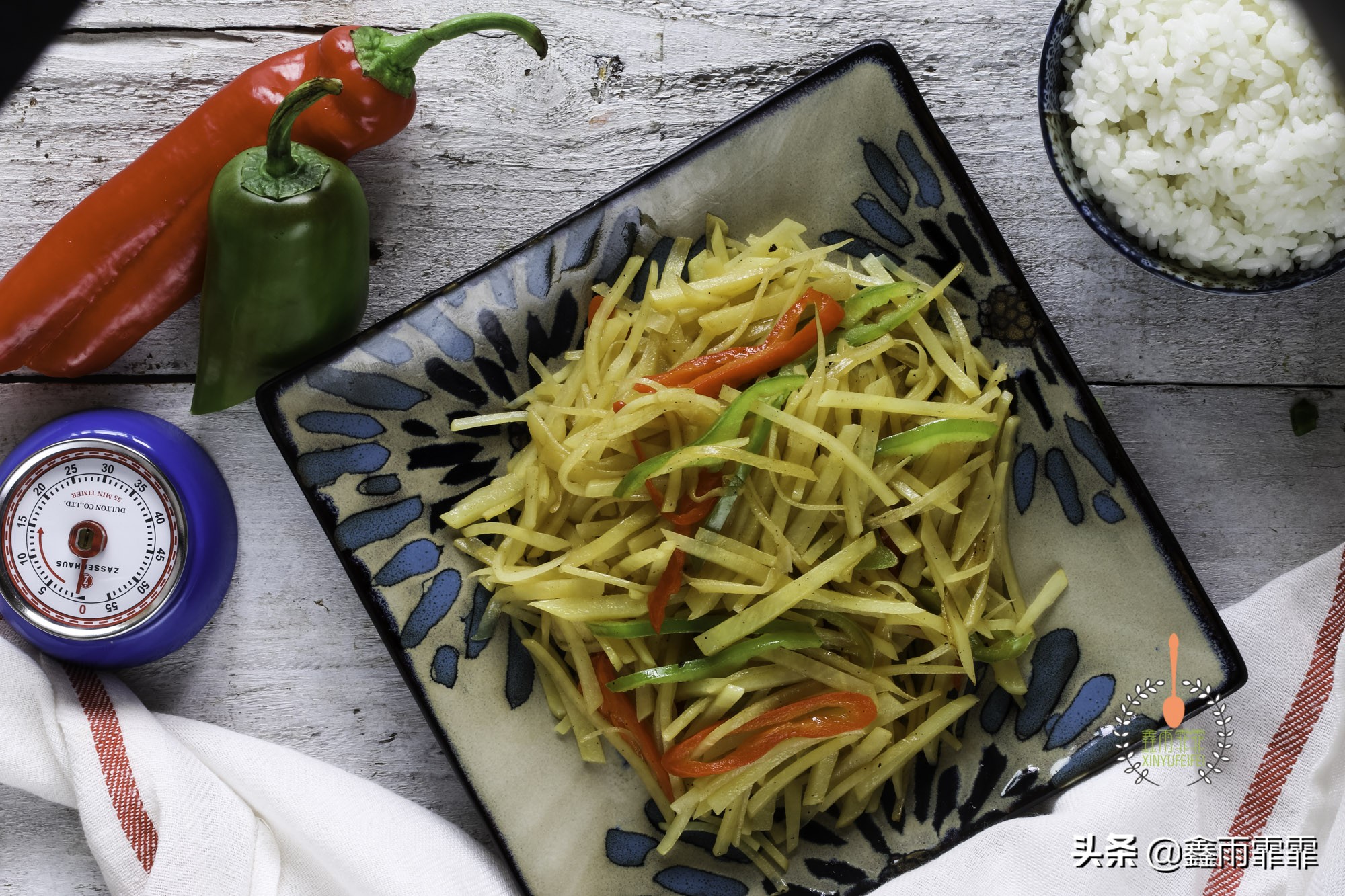 土豆粘锅变色,土豆炒好了发黑怎么处理