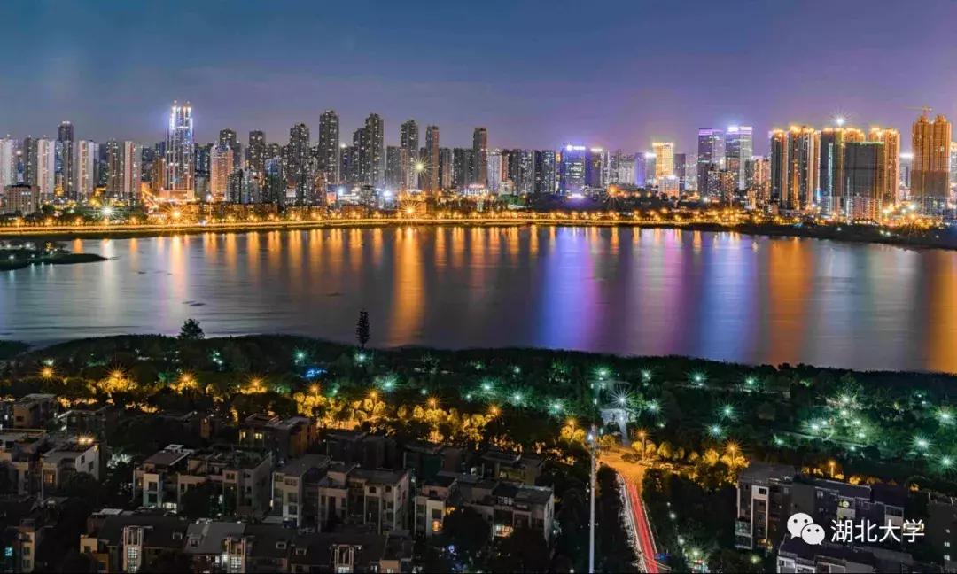 今天是你的生日，我的湖北大学！书记喊你回学校打卡