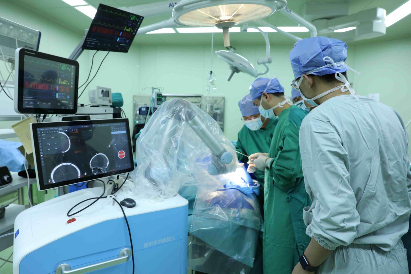 老年人三叉神经痛一招自愈,86岁老人三叉神经痛手术有风险吗