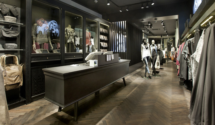 女装店咋加盟,2020年如何经营好女装店