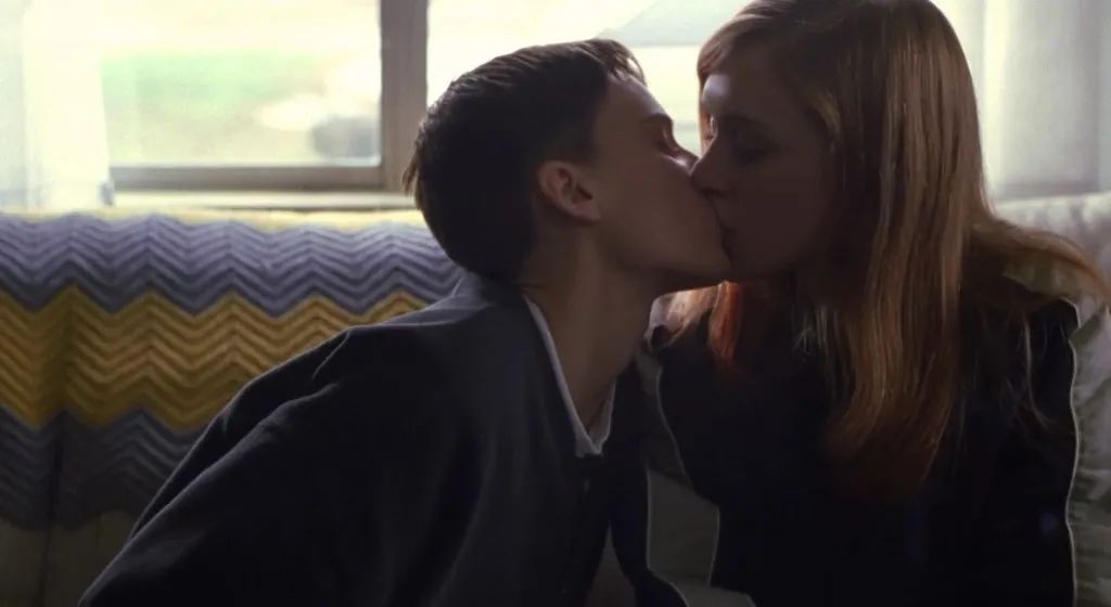 男孩别哭电影真实事件,男孩别哭电影全集