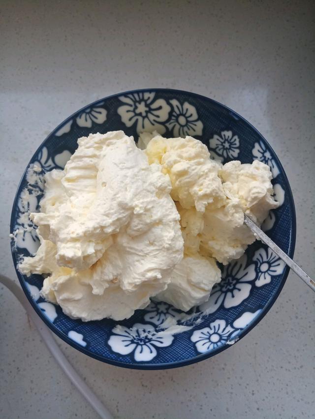 奶油打废了怎么变黄油,奶油打出水可以做黄油吗