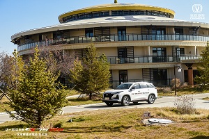 新款长安cs75plus试驾第一视角,一见倾心车展体验长安cs75plus