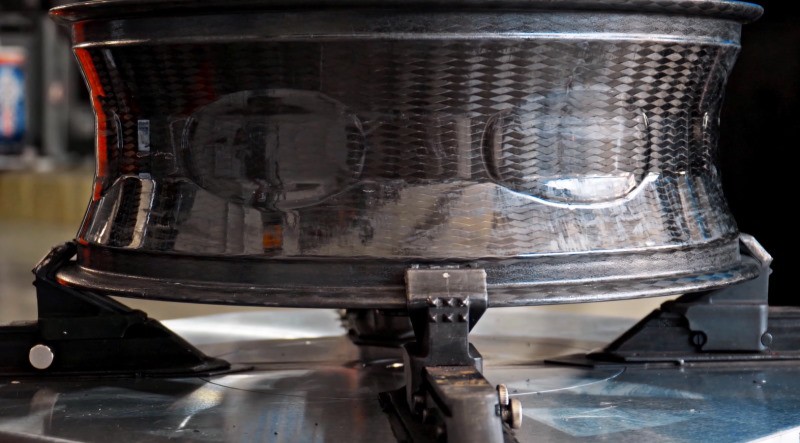 摩托车碳纤维轮毂缺点,摩托车碳纤维轮毂能减重多少