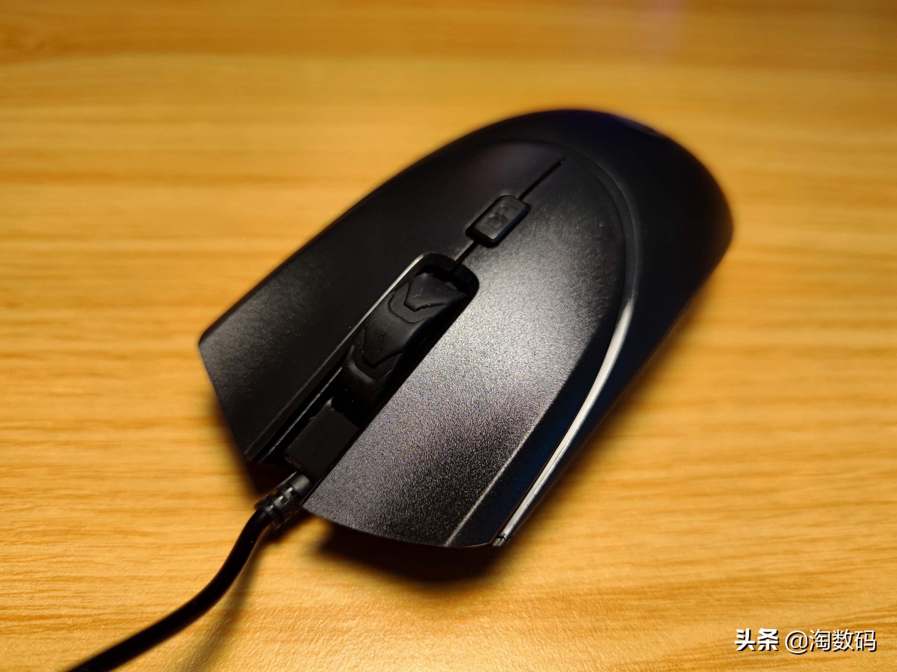 100元左右罗技和雷蛇鼠标测评,雷蛇罗技鼠标测评