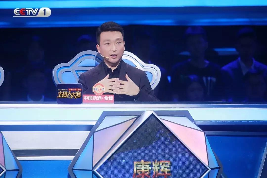 主播康辉抖音事件,康辉又回央视新闻联播了吗