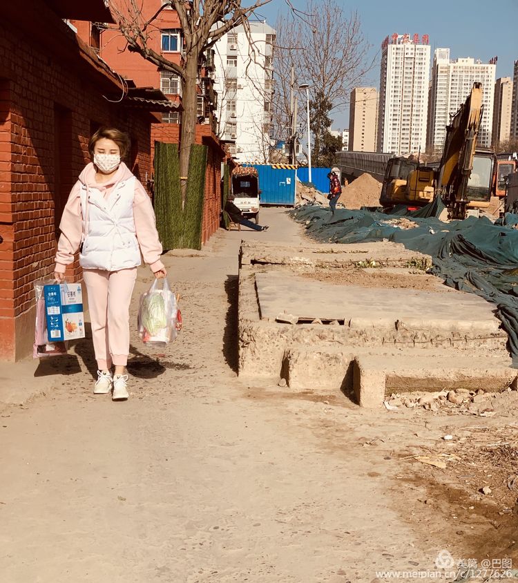 上阳宫到百货楼,疫情下逛西工,期待小街锅贴,王城广场听戏