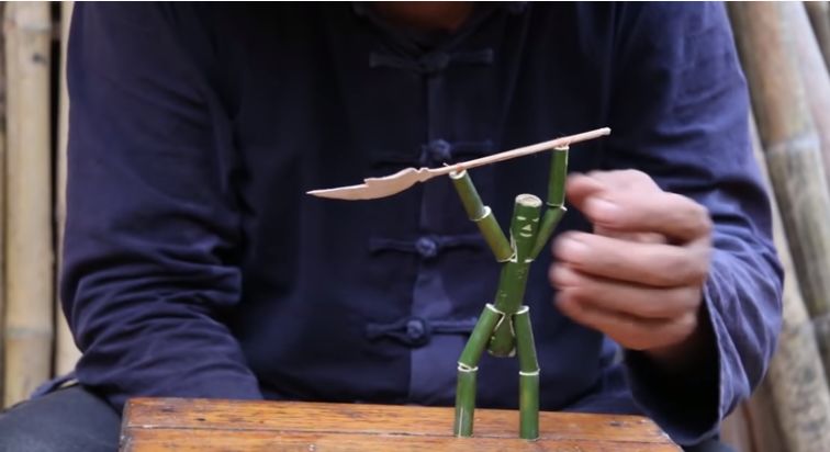 中国大爷手造神器被夸“鲁班再世”，外媒见识不一样的中国功夫
