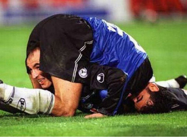 喝水时的搞笑表情包,跑步表情包搞笑图片高清