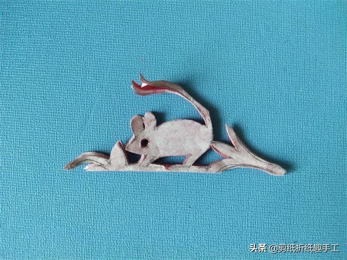 小老鼠上灯台主题剪纸,剪纸老鼠教程简单又漂亮