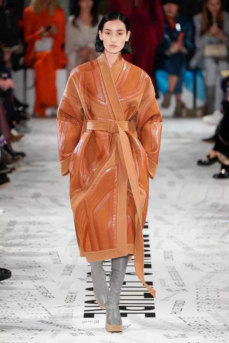 中国超模界四大金刚之一的奚梦瑶,国际超模奚梦瑶33岁