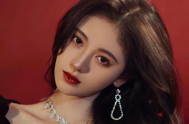 脸小五官大变美思路,短脸怎么变美