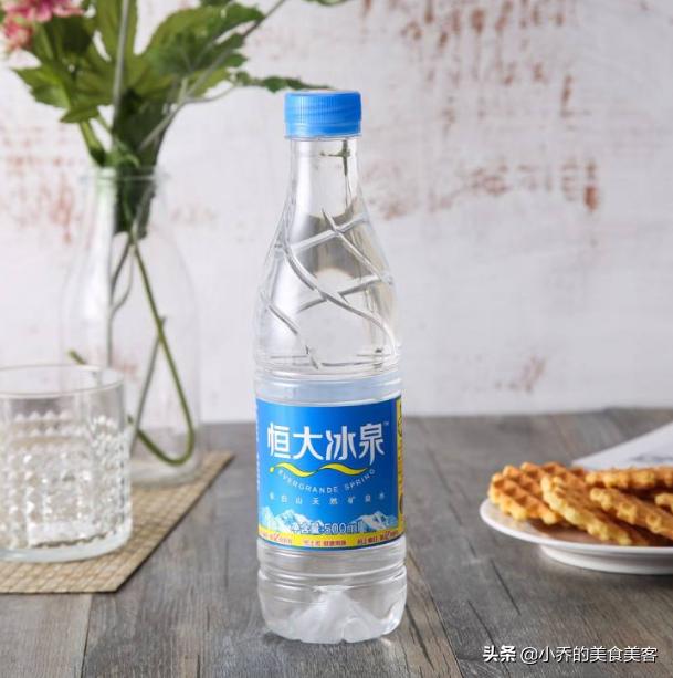 恒大冰泉矿泉水曝光,恒大冰泉矿泉水以前卖多少钱一瓶