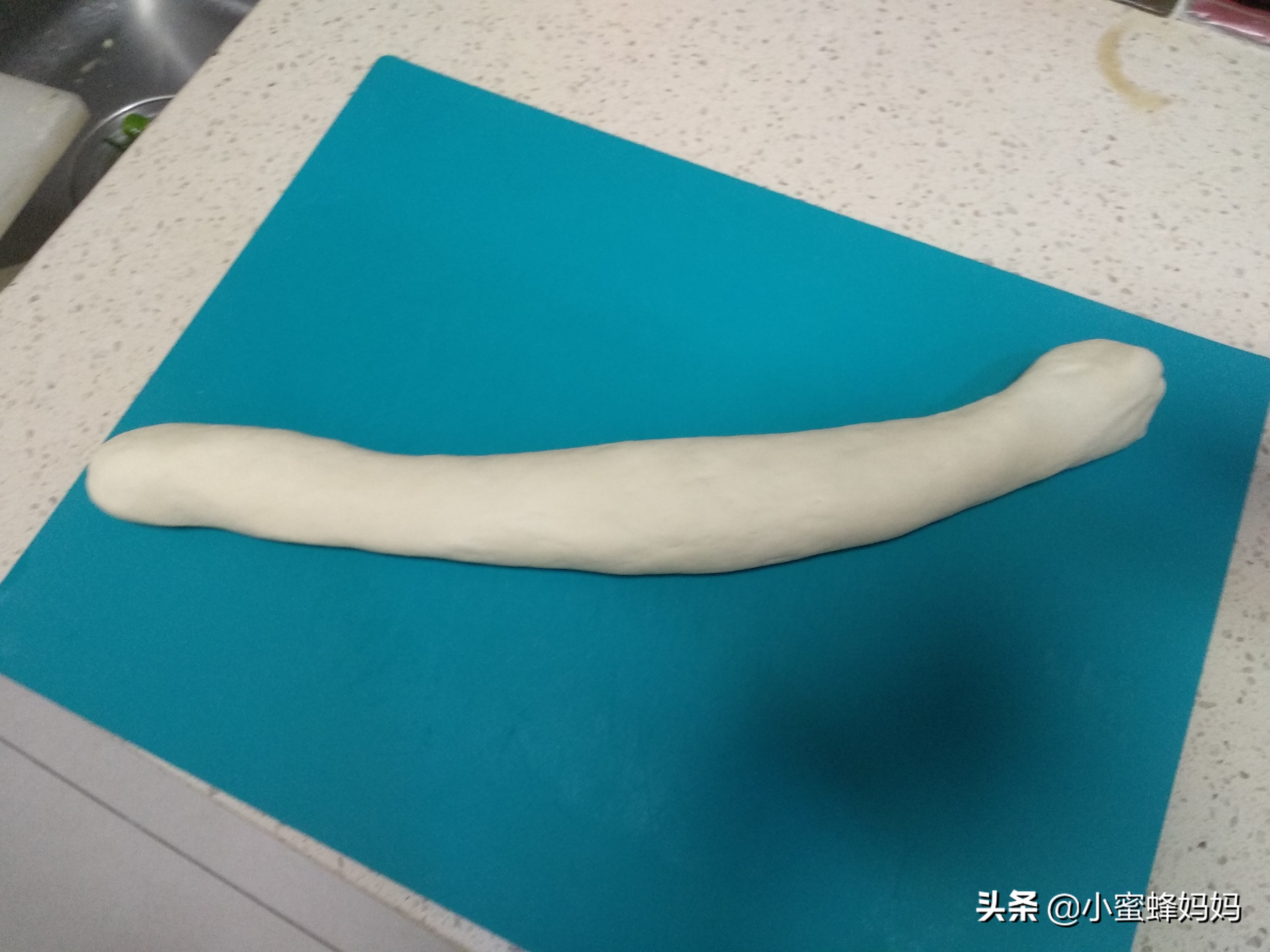 雪里红做包子视频,腌好的雪里红做包子