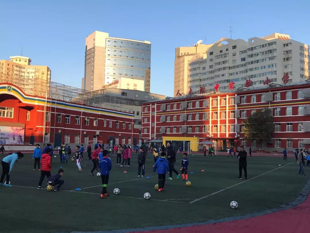 人大附中小学足球,附属小学足球联赛