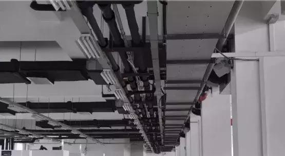 电缆桥架安装的施工方案,弱电桥架跨接线的安装标准