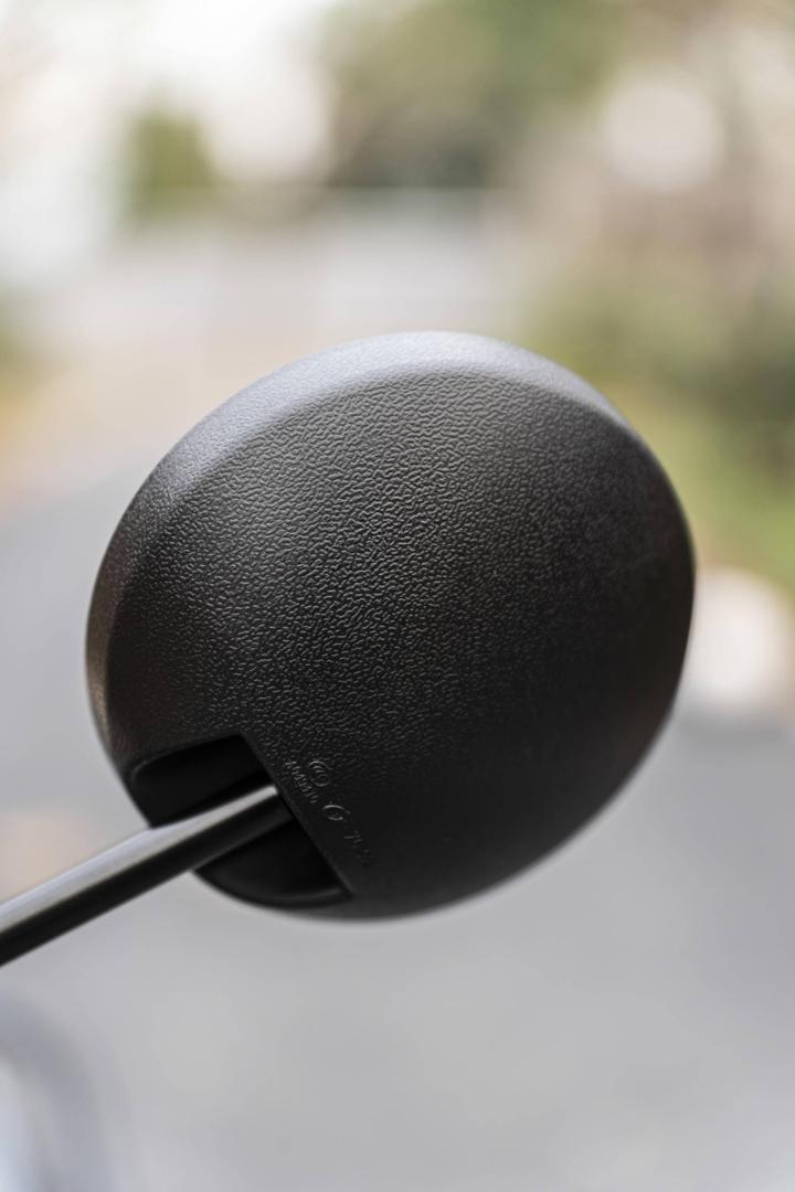 大灯炫酷有型,九号e100大灯效果