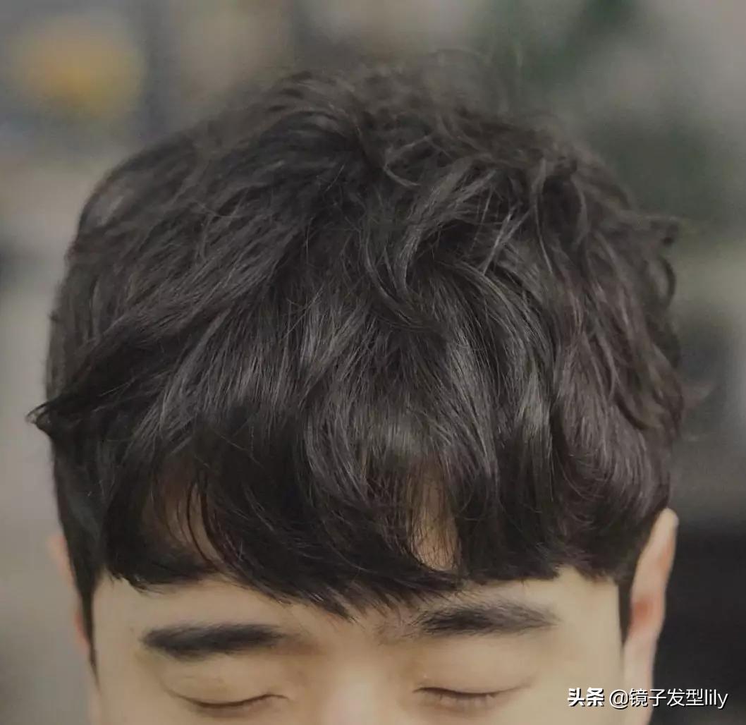 男士烫发图片纹理烫2020,今年发型最流行的男士烫发