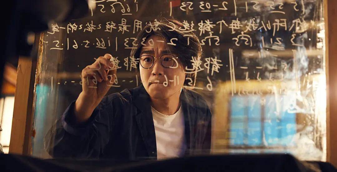 从“屌丝男士”到《演员2》，他如何一步步变成“端水大师”