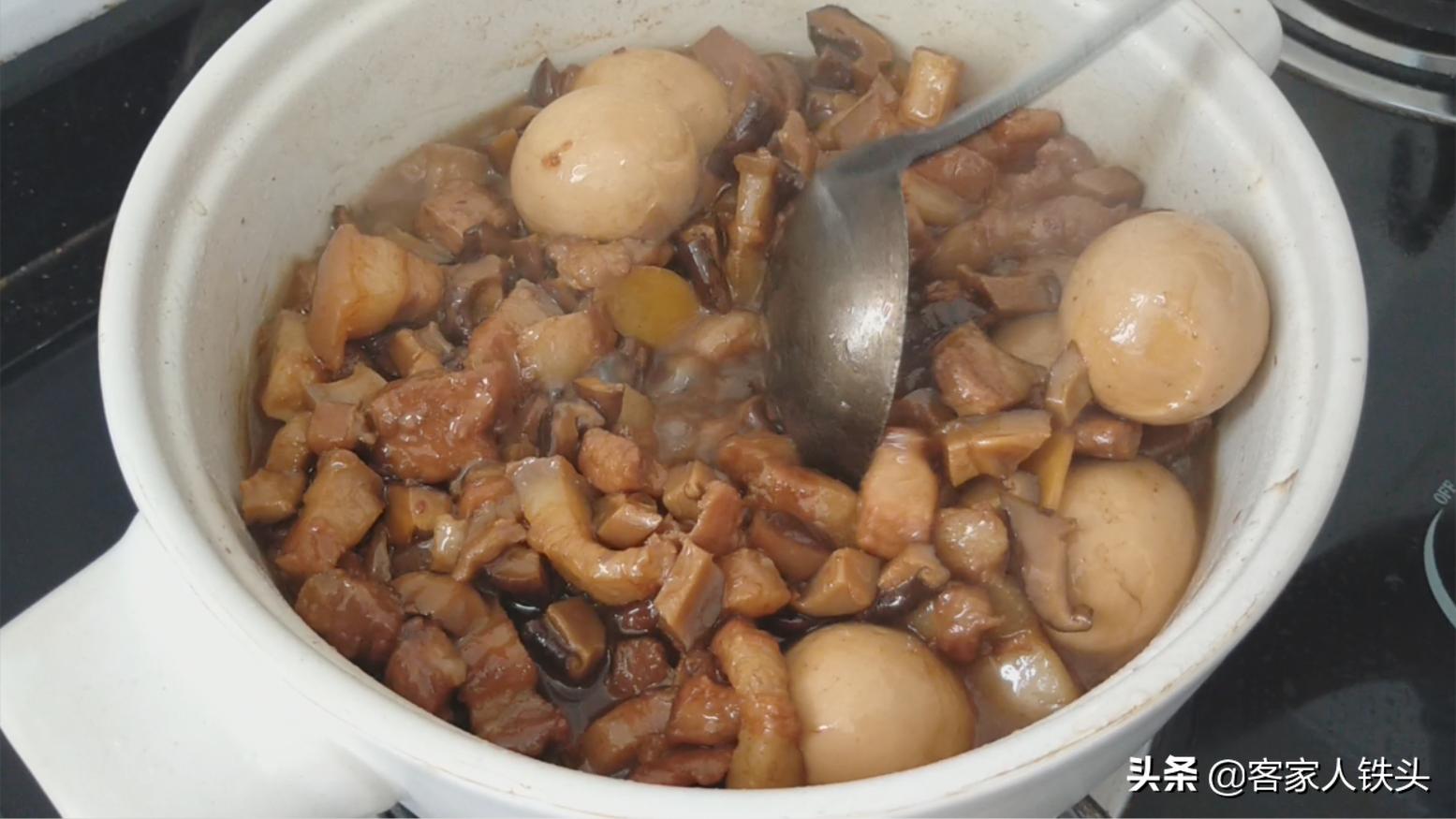 自嗨锅黑胡椒卤肉盖浇饭怎样操作,卤肉盖浇饭里土豆怎么做