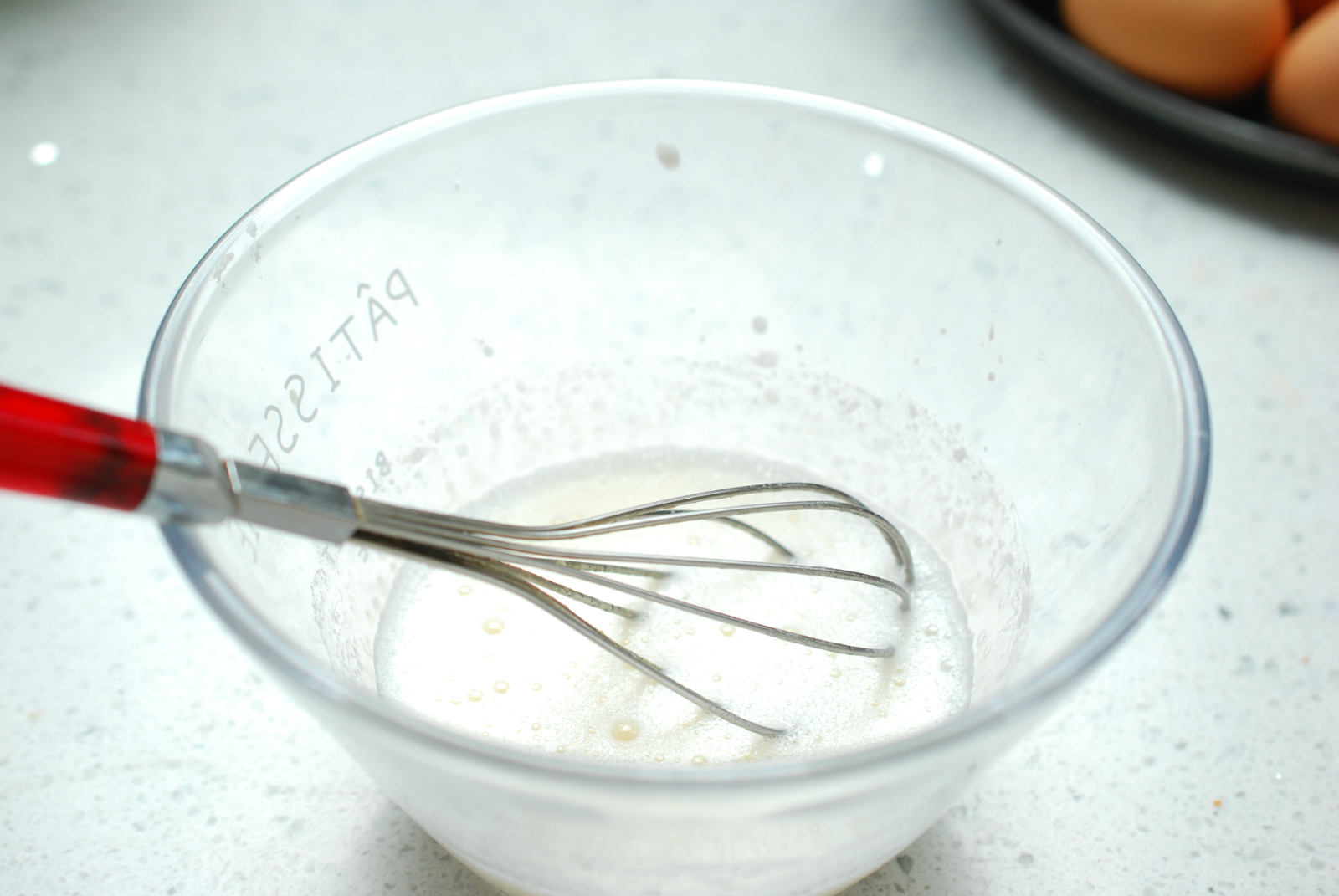 最简单的方形蛋糕,超级简单的蛋糕只需五步就能搞定