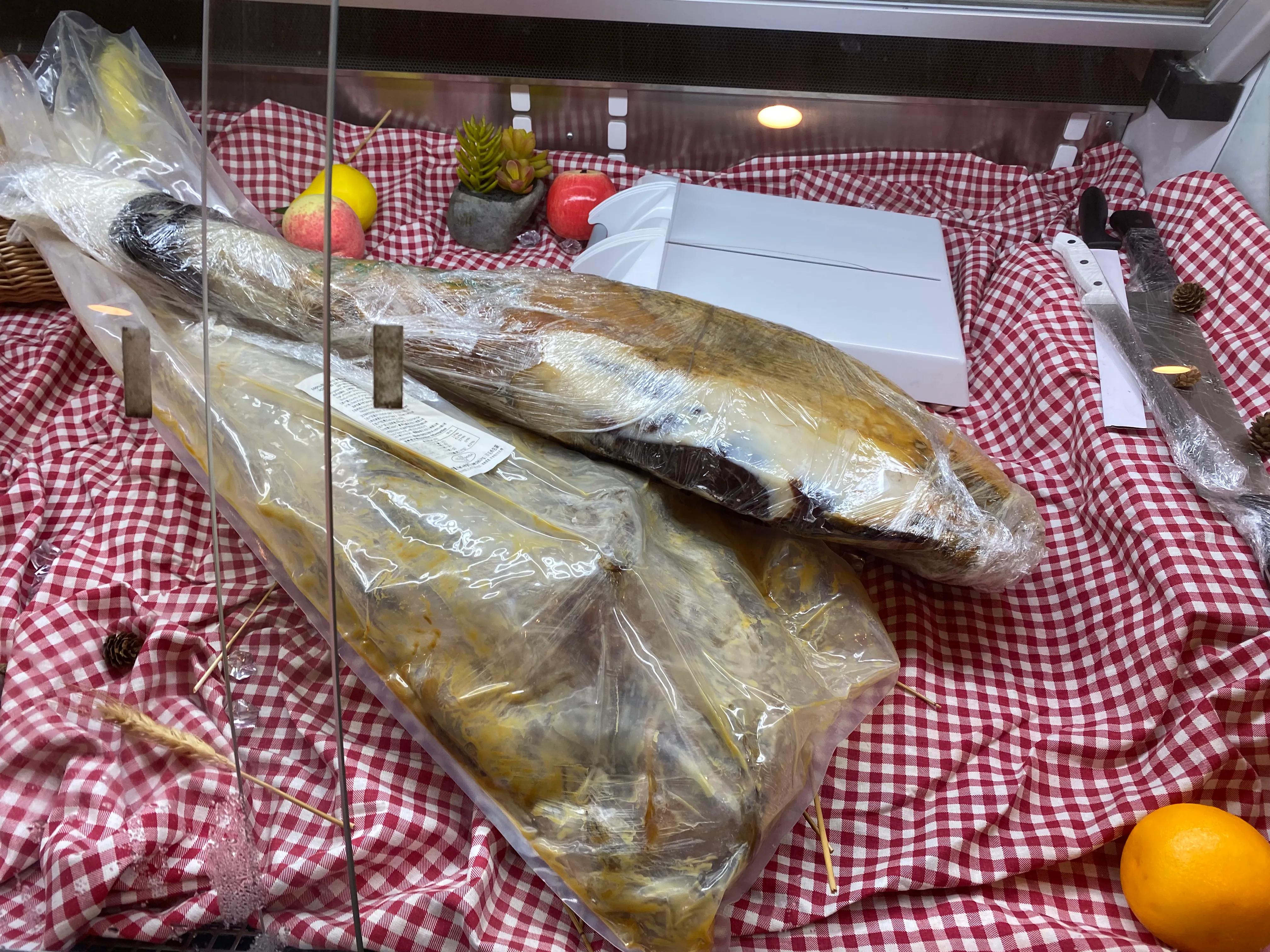 西班牙国宝级美食火腿,哪种西班牙火腿又便宜又好吃