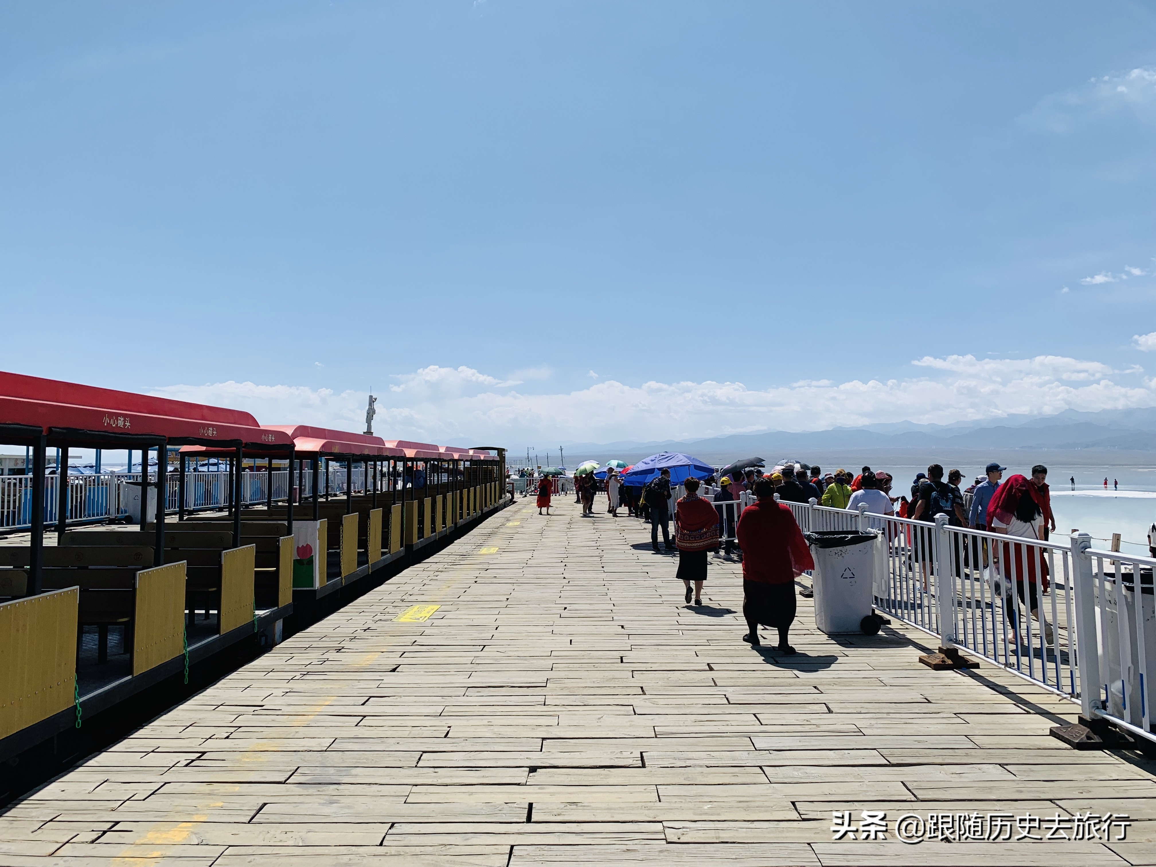 美丽的青海茶卡盐湖我们来了,茶卡盐湖景色好美