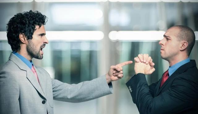 同事经常甩锅和命令我做事，怎么办？4个策略，避免被人随意使唤