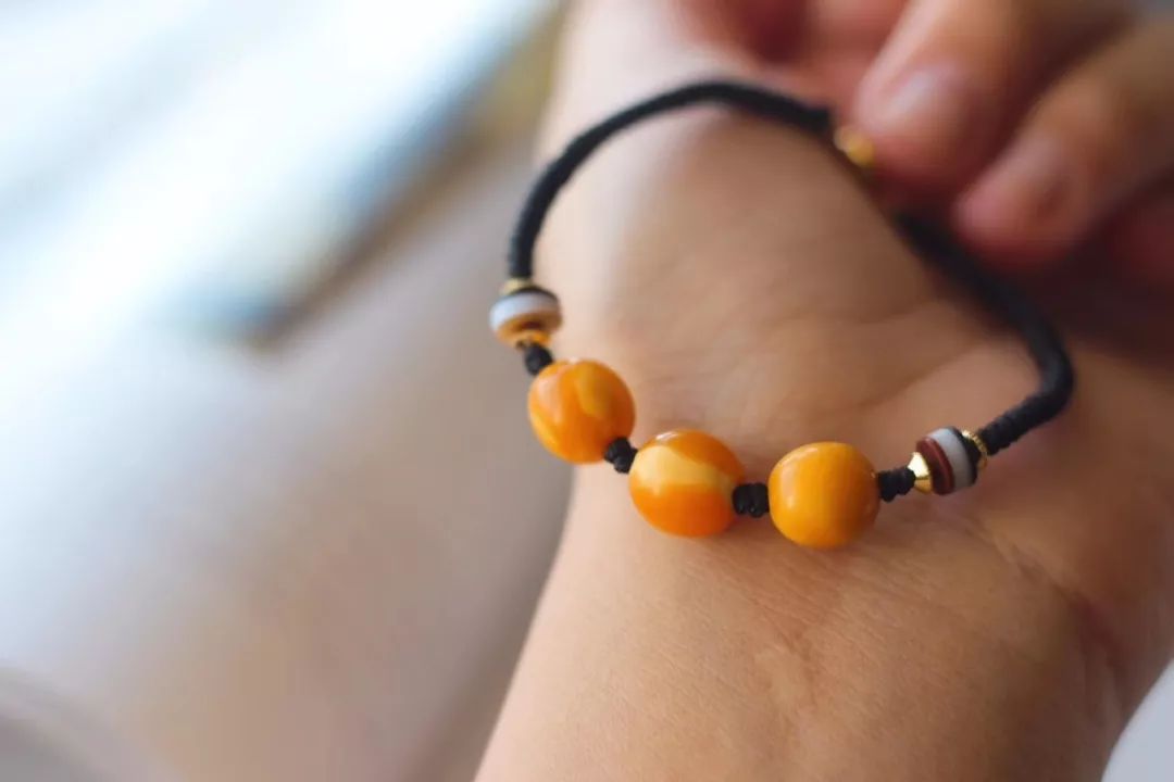蜜蜡手串怎样自己串,蜜蜡金珀小珠怎么串