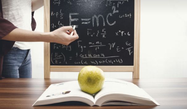 不知道该选什么学校好,不知道怎么选学校应该问谁