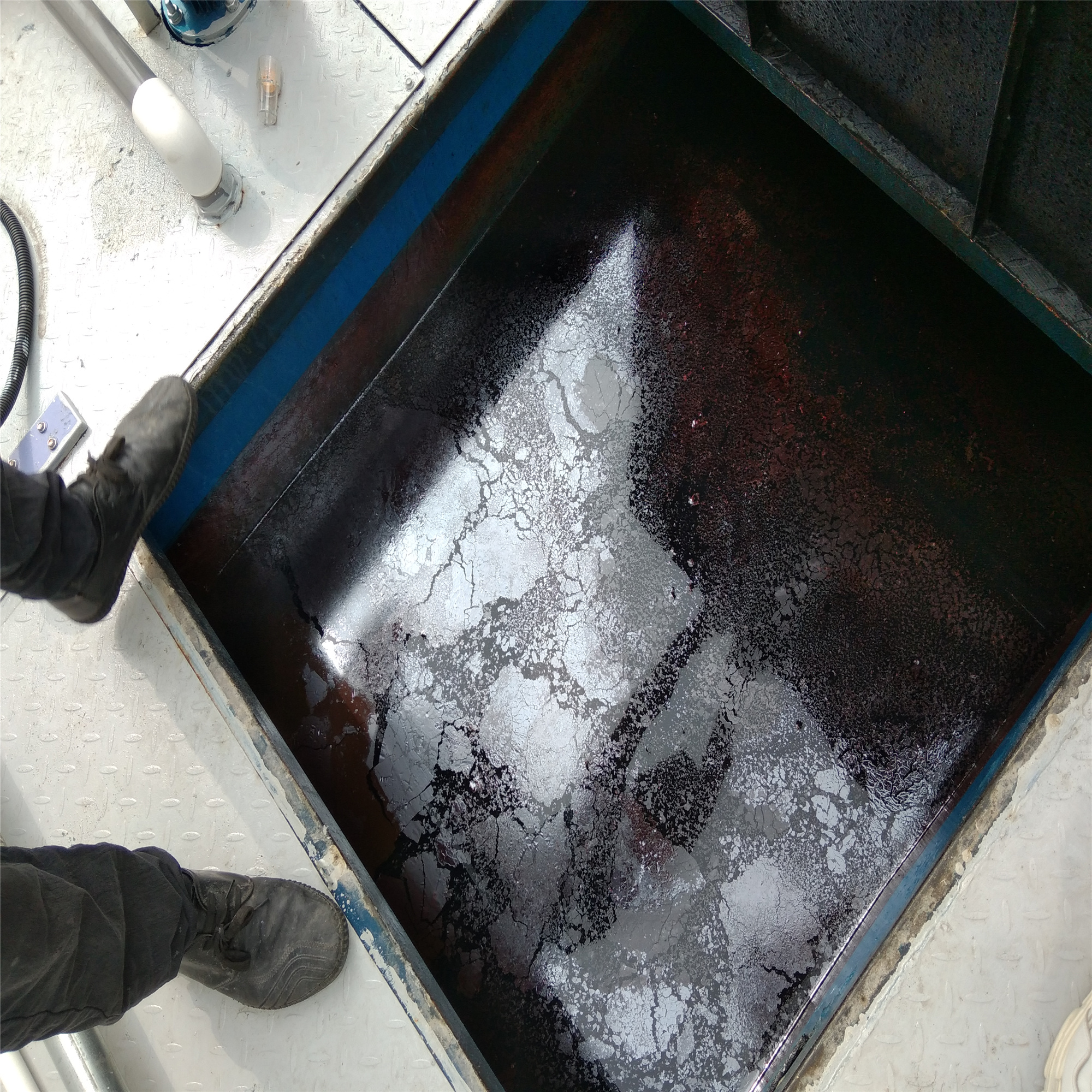 喷墨印刷机废墨水处理回收,喷墨打印机处理废墨