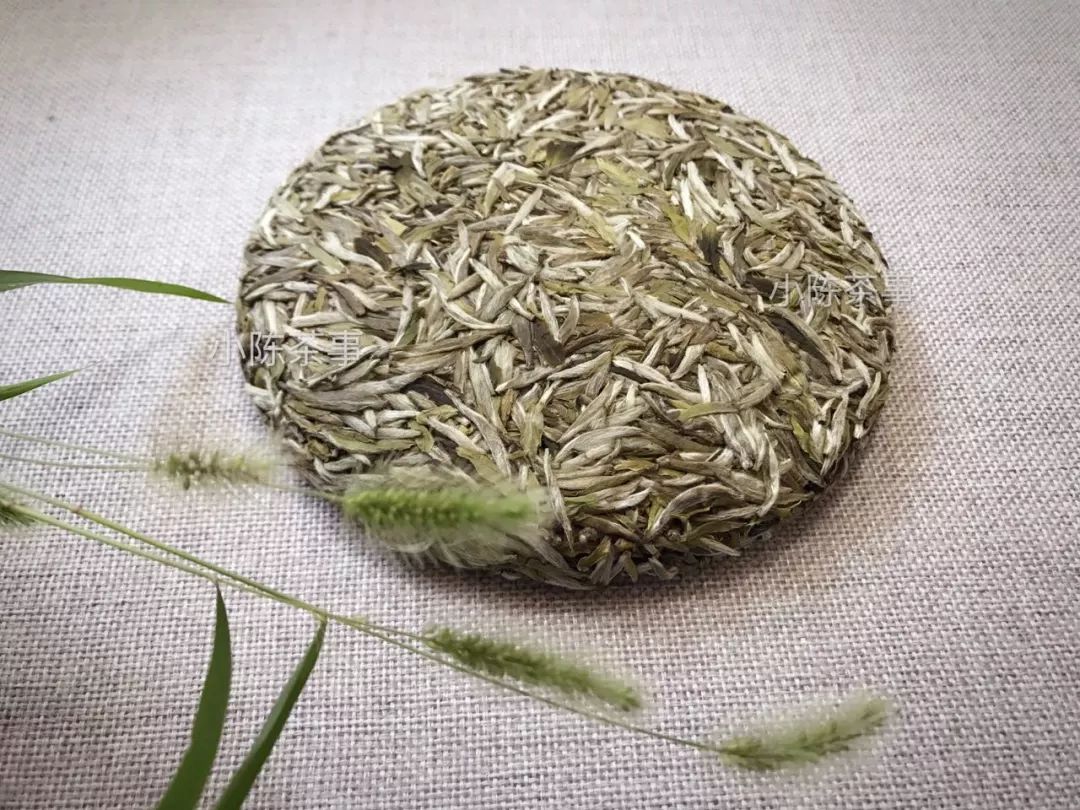 买茶叶怎么确保是新茶 (网上买的新茶能放多久)