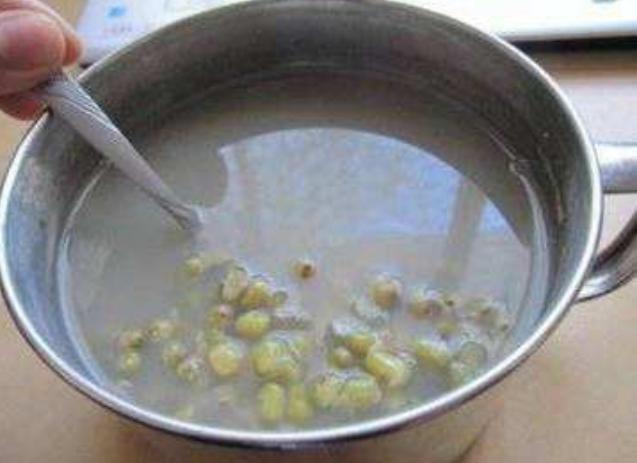 如何自制绿豆雪糕的做法,绿豆雪糕怎么做简单又好吃