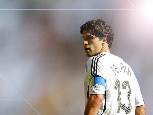 世界十大伟大的足球,世界足坛著名的7号球员